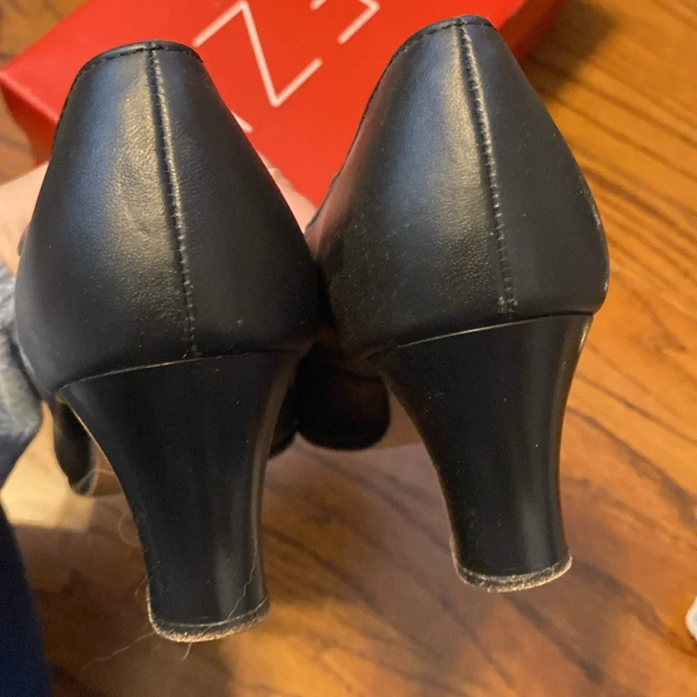 Black character/dance shoes - Picture 5 of 6